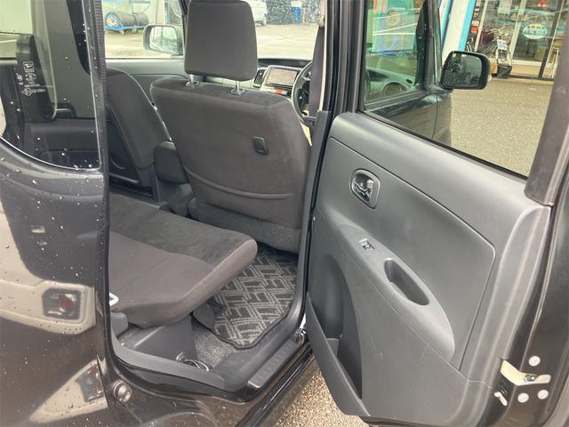 タント カスタムＸ　４ＷＤ　スマートキー　電動スライドドア　フルセグナビ　ＨＩＤヘッドライト　アルミホイール　ＨＩＤヘッドライト　電動格納ドアミラー　ベンチシート　アイドリングストップ　運転席・助手席エアバッグ　ＡＢＳ（30枚目）