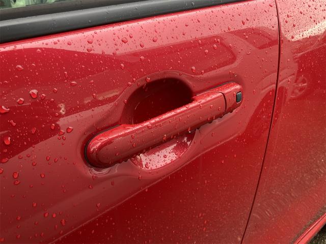 ワゴンＲスティングレー Ｔ　スマートキー　ＣＤプレイヤー　ミュージックプレイヤー接続　ＨＩＤヘッドライト　電動格納ドアミラー　オートライト　運転席・助手席エアバッグ　ＡＢＳ　衝突安全ボディ　パワーウインドウ　パワステ（9枚目）