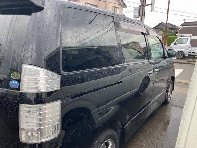 ヴォクシー Ｚ　煌　４ＷＤ　キーレス　ナビ　バックカメラ　両側スライドドア　ＨＩＤヘッドライト　３列シート　フルフラットシート　運転席・助手席エアバッグ　ＡＢＳ　衝突安全ボディ　パワーウインドウ　パワーステアリング（64枚目）