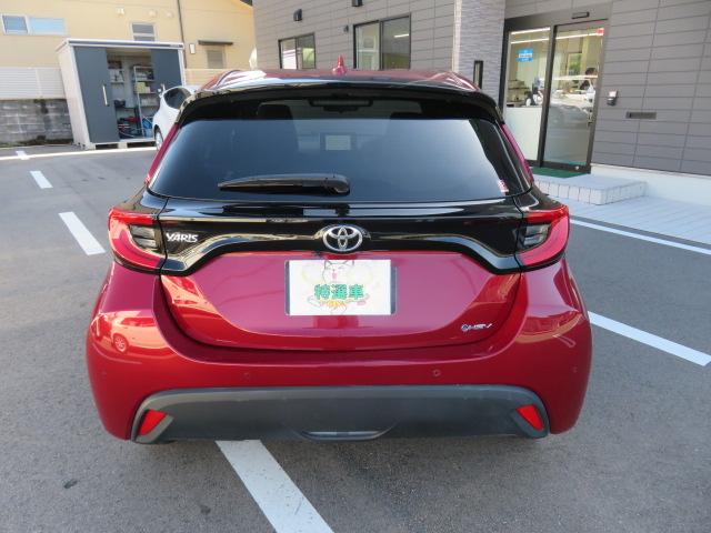 ヤリス ハイブリッドＺ　ＬＥＤヘッドライト　クリアランスソナー　フルセグ　バッグカメラ　クルーズコントロール　ＥＴＣ　シートヒーター　ハーフレザーシート　ディスプレイオーディオ（3枚目）