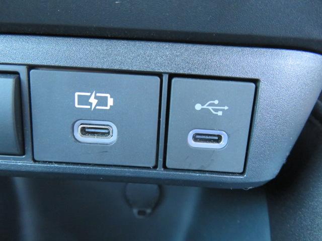 ヤリス ハイブリッドＺ　ＬＥＤヘッドライト　クリアランスソナー　フルセグ　バッグカメラ　クルーズコントロール　ＥＴＣ　シートヒーター　ハーフレザーシート　ディスプレイオーディオ（36枚目）