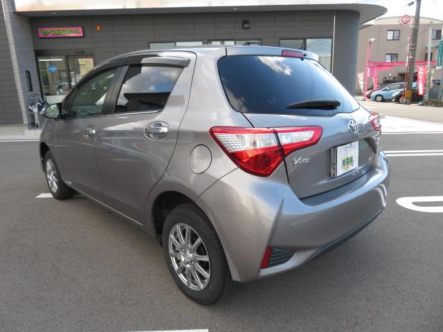 ヴィッツ ジュエラ　エアコン　パワーステアリング　ＬＥＤヘッドライト　４ＷＤ　フルセグ　メモリナビ　バックカメラ　ＥＴＣ　ドラレコ（9枚目）