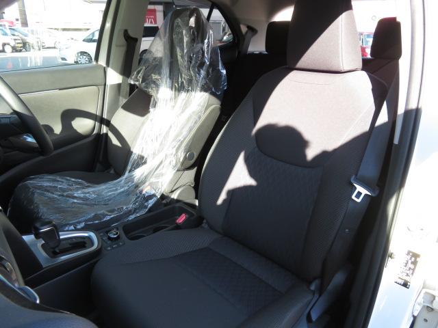 ヤリスクロス G オートエアコン クルーズコントロール LEDヘッドライト 4WD パワーバックドア フルセグ バックカメラ ETC ワンオーナー(13枚目)