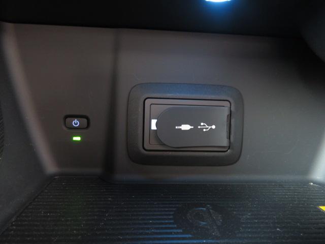 ハリアーハイブリッド Z オートエアコン クルーズコントロール LEDヘッドライト 4WD クリアランスソナー フルセグ メモリナビ 全方位モニター ETC ワンオーナー BSM(30枚目)