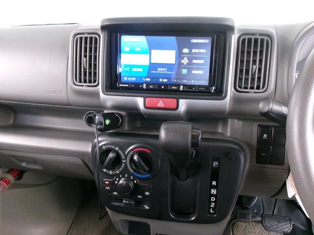 エブリイ 　４ＷＤ　車いす移動車助手席側リアシート　ウィズ仕様スロープ　電動ウインチ付き　禁煙車　法人ワンオーナー車　ストラーダナビＴＶフルセグＢｌｕｅｔｏｏｔｈ　ユピテルドライブレコーダー付（7枚目）