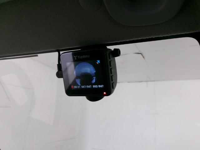 エブリイ 　４ＷＤ　車いす移動車助手席側リアシート　ウィズ仕様スロープ　電動ウインチ付き　禁煙車　法人ワンオーナー車　ストラーダナビＴＶフルセグＢｌｕｅｔｏｏｔｈ　ユピテルドライブレコーダー付（21枚目）