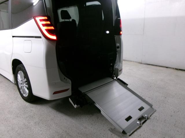 ノア 　車いす仕様タイプ２　サードシート付助手席リフトアップチルトシート　スロープ車いす１基　ワンオーナー車　両側パワースライドドア　ＥＴＣ２．０　７人乗り　純正ナビＴＶフルセグＢｌｕｅｔｏｏｔｈバックカメラ（40枚目）