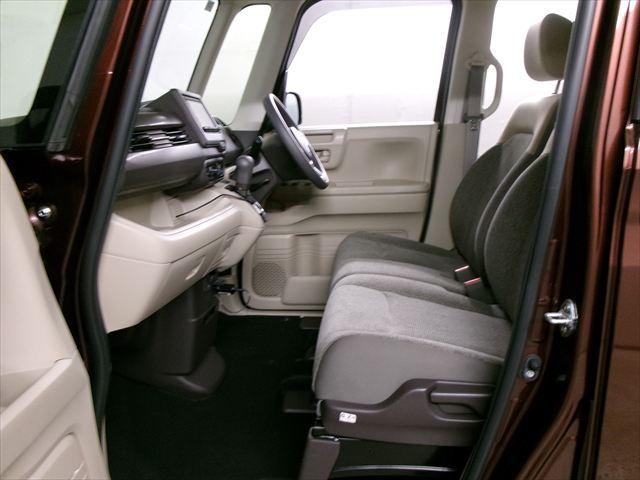 N-BOX Gホンダセンシング 4WD ワンオーナー 禁煙車 カロッツェリアナビTVフルセグBluetoothオーディオ バックカメラ ETC ドライブレコーダー スマートキー 女性ワンオーナー車 室内除菌クリーニング施工済(17枚目)