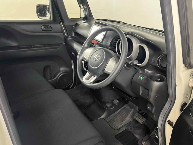 N-BOXカスタム G 純正ナビテレビBluetoothオーディオ バックカメラ プッシュスタート 禁煙車 室内除菌クリーニング施工 HIDヘッドライト(12枚目)