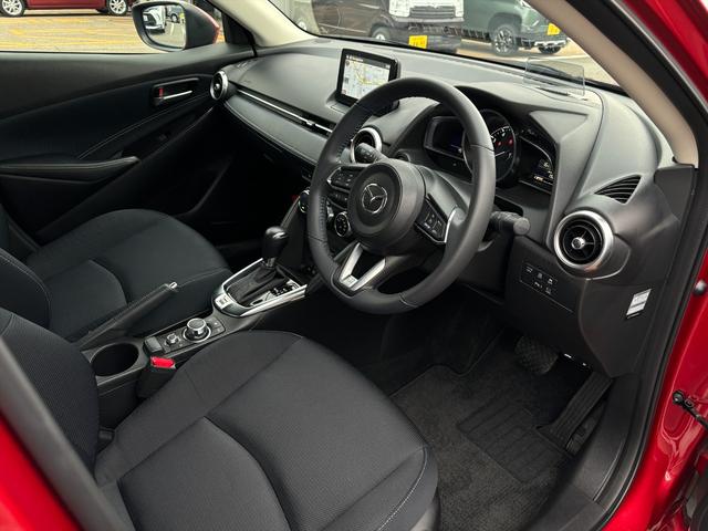 ＭＡＺＤＡ２ １５Ｓプロアクティブ　Ｓパッケージ　４ＷＤ　全方位モニター　ヘッドアップディスプレイ　ＬＥＤヘッドライト　シートヒーター　ナビ　フルセグテレビ　ＤＶＤ　Ｂｌｕｅｔｏｏｔｈ（37枚目）