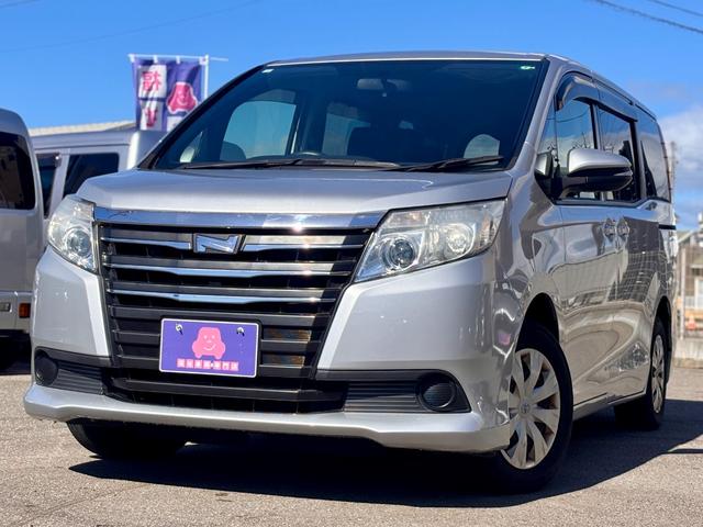 ノア Ｘ　４ＷＤ　スロープ　タイプ１　福祉車両　車いす２人　ニールダウン　後退防止ベルト　車いす電動固定装置（9枚目）