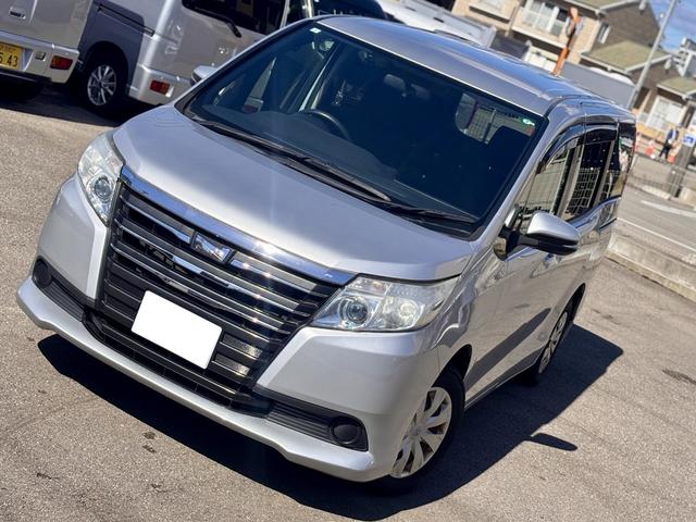 ノア Ｘ　４ＷＤ　スロープ　タイプ１　福祉車両　車いす２人　ニールダウン　後退防止ベルト　車いす電動固定装置（10枚目）