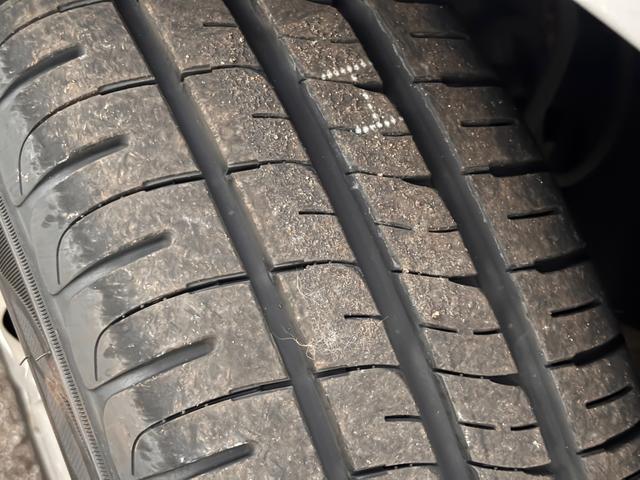 ノア Ｘ　４ＷＤ　スロープ　タイプ１　福祉車両　車いす２人　ニールダウン　後退防止ベルト　車いす電動固定装置（70枚目）