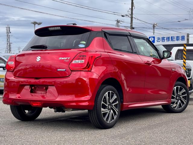 スイフト ハイブリッドＲＳ　４ＷＤ　ナビ　ＥＴＣ　シートヒーター　パドルシフト　フルセグＴＶ　ＤＶＤ　Ｂｌｕｅｔｏｏｔｈ　走行中テレビ視聴可（11枚目）