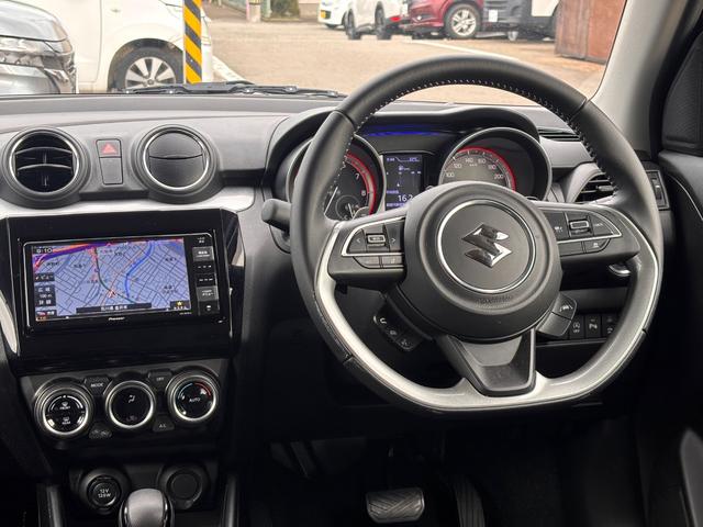 スイフト ハイブリッドＲＳ　４ＷＤ　ナビ　ＥＴＣ　シートヒーター　パドルシフト　フルセグＴＶ　ＤＶＤ　Ｂｌｕｅｔｏｏｔｈ　走行中テレビ視聴可（18枚目）
