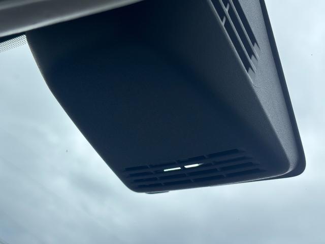 スイフト ハイブリッドＲＳ　４ＷＤ　ナビ　ＥＴＣ　シートヒーター　パドルシフト　フルセグＴＶ　ＤＶＤ　Ｂｌｕｅｔｏｏｔｈ　走行中テレビ視聴可（30枚目）