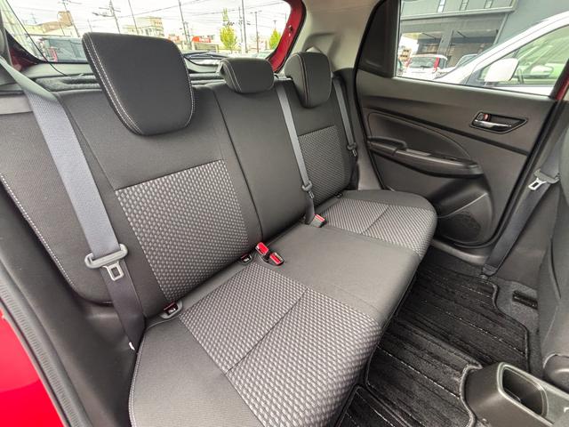 スイフト ハイブリッドＲＳ　４ＷＤ　ナビ　ＥＴＣ　シートヒーター　パドルシフト　フルセグＴＶ　ＤＶＤ　Ｂｌｕｅｔｏｏｔｈ　走行中テレビ視聴可（44枚目）