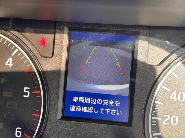 ＮＶ３５０キャラバンバン 　福祉車両　４ＷＤ　チェアキャブ　リアリフト　乗車定員１０人（５人＋車いす４人　／　８人＋車いす２人）　ストレッチャー固定具　オートステップ　手すり　バックカメラ　電動車いす固定装置　送迎車（45枚目）