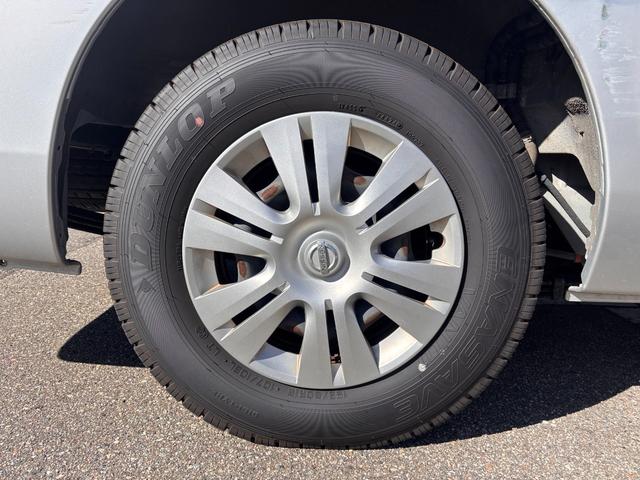 ＮＶ３５０キャラバンバン 　福祉車両　４ＷＤ　チェアキャブ　リアリフト　乗車定員１０人（５人＋車いす４人　／　８人＋車いす２人）　ストレッチャー固定具　オートステップ　手すり　バックカメラ　電動車いす固定装置　送迎車（59枚目）