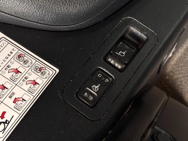 ノア Ｘ　福祉車両　スロープ　タイプ１　車いす２人　電動車いす固定装置　ナビ　バックカメラ　ワンセグ　Ｂｌｕｅｔｏｏｔｈ　ドラレコ　オートクルーズ　左側パワースライドドア　ＴＳＳ（22枚目）
