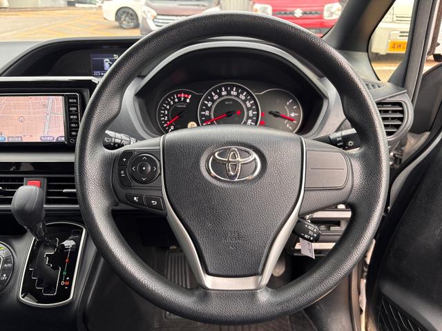 ノア Ｘ　福祉車両　スロープ　タイプ１　車いす２人　電動車いす固定装置　ナビ　バックカメラ　ワンセグ　Ｂｌｕｅｔｏｏｔｈ　ドラレコ　オートクルーズ　左側パワースライドドア　ＴＳＳ（48枚目）