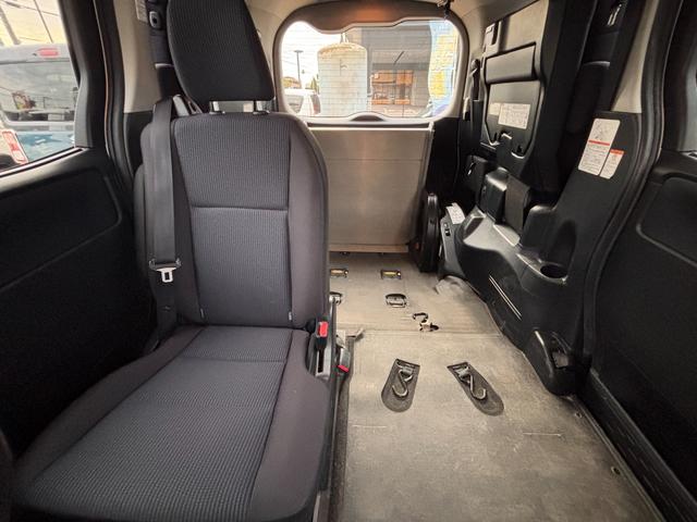 ノア Ｘ　福祉車両　スロープ　タイプ１　車いす２人　電動車いす固定装置　ナビ　バックカメラ　ワンセグ　Ｂｌｕｅｔｏｏｔｈ　ドラレコ　オートクルーズ　左側パワースライドドア　ＴＳＳ（55枚目）