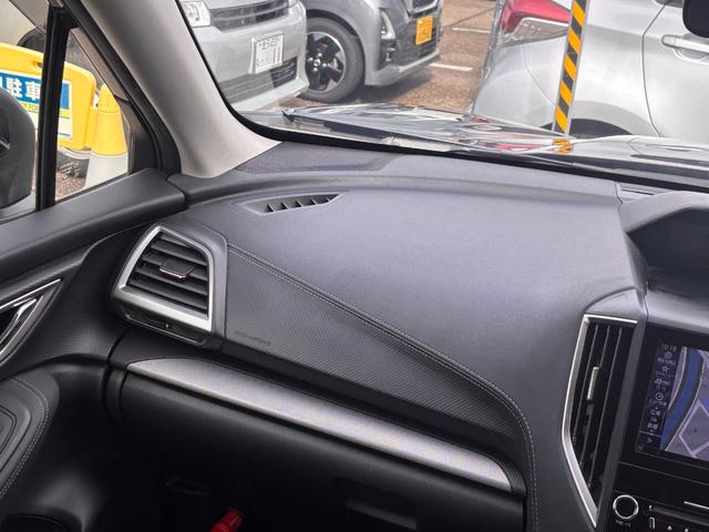 フォレスター アドバンス　４ＷＤ　８インチナビ　サイドカメラ　バックカメラ　フルセグＴＶ　ＤＶＤ　Ｂｌｕｅｔｏｏｔｈ　ＥＴＣ　シートヒーター　ステアリングヒーター　オートクルーズ　ＬＥＤライト（16枚目）