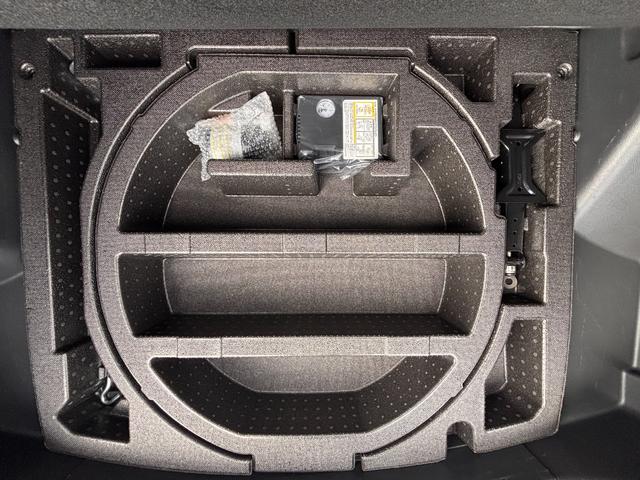 エクリプスクロス Ｐ　４ＷＤ　純正ナビ　全方位モニター　パワーバックドア　ハーフレザーシート　オートクルーズ　シートヒーター　ＬＥＤライト　フルセグＴＶ　Ｂｌｕｅｔｏｏｔｈ　ＥＴＣ（46枚目）