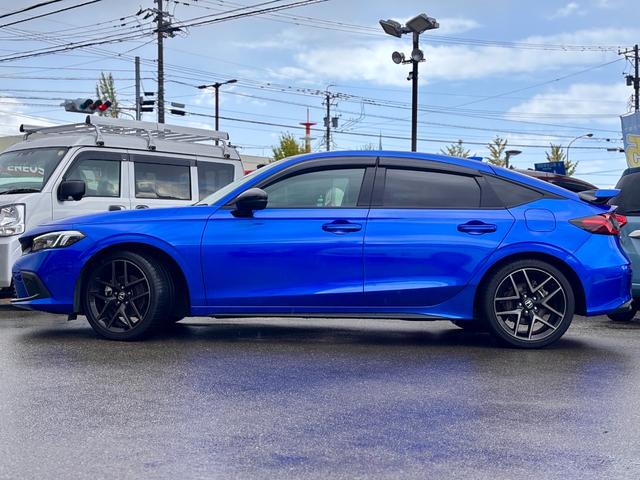 シビック e:HEV リアスポイラー BOSEサウンド ハーフレザーシート パワーシート シートヒーター LEDライト フォグ 置くだけ充電 ETC2.0 前後ドラレコ フルセグTV Bluetooth(9枚目)