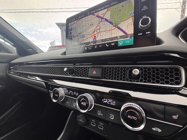 シビック e:HEV リアスポイラー BOSEサウンド ハーフレザーシート パワーシート シートヒーター LEDライト フォグ 置くだけ充電 ETC2.0 前後ドラレコ フルセグTV Bluetooth(25枚目)