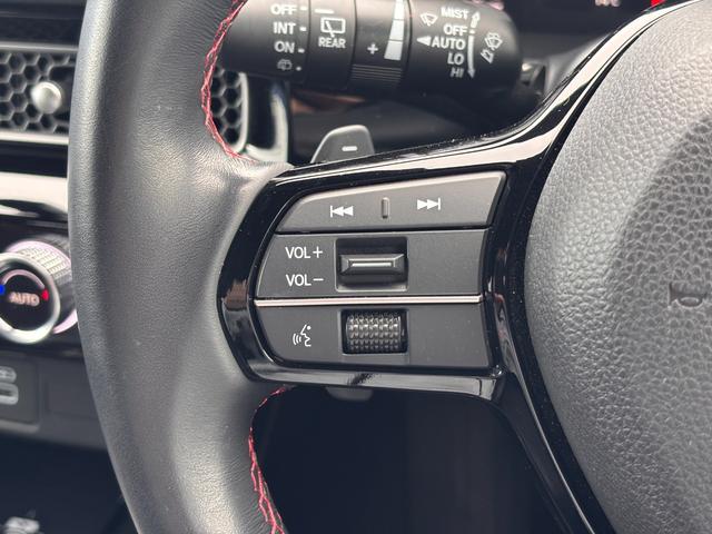 シビック e:HEV リアスポイラー BOSEサウンド ハーフレザーシート パワーシート シートヒーター LEDライト フォグ 置くだけ充電 ETC2.0 前後ドラレコ フルセグTV Bluetooth(37枚目)