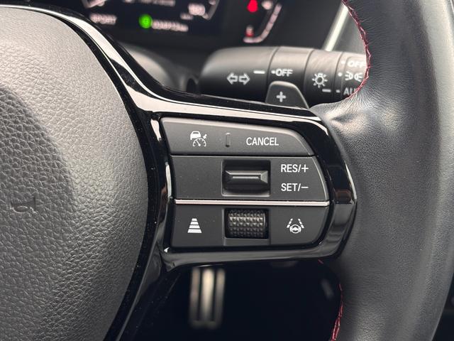 シビック e:HEV リアスポイラー BOSEサウンド ハーフレザーシート パワーシート シートヒーター LEDライト フォグ 置くだけ充電 ETC2.0 前後ドラレコ フルセグTV Bluetooth(38枚目)