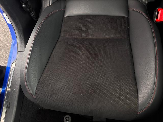 シビック e:HEV リアスポイラー BOSEサウンド ハーフレザーシート パワーシート シートヒーター LEDライト フォグ 置くだけ充電 ETC2.0 前後ドラレコ フルセグTV Bluetooth(45枚目)