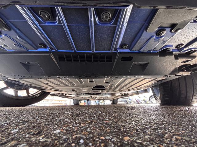 シビック e:HEV リアスポイラー BOSEサウンド ハーフレザーシート パワーシート シートヒーター LEDライト フォグ 置くだけ充電 ETC2.0 前後ドラレコ フルセグTV Bluetooth(64枚目)