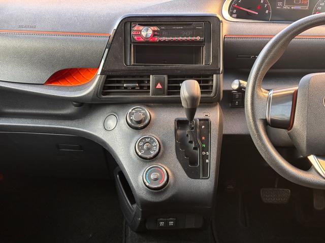 シエンタ Ｘ　タイプ１　スロープ　福祉車両　車いす１人　車いす電動固定装置　後退防止ベルト　ニールダウン（27枚目）