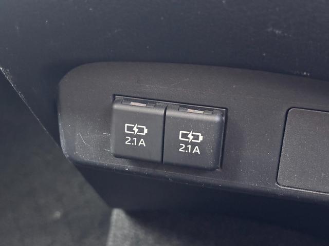 シエンタ Ｘ　タイプ１　スロープ　福祉車両　車いす１人　車いす電動固定装置　後退防止ベルト　ニールダウン（33枚目）