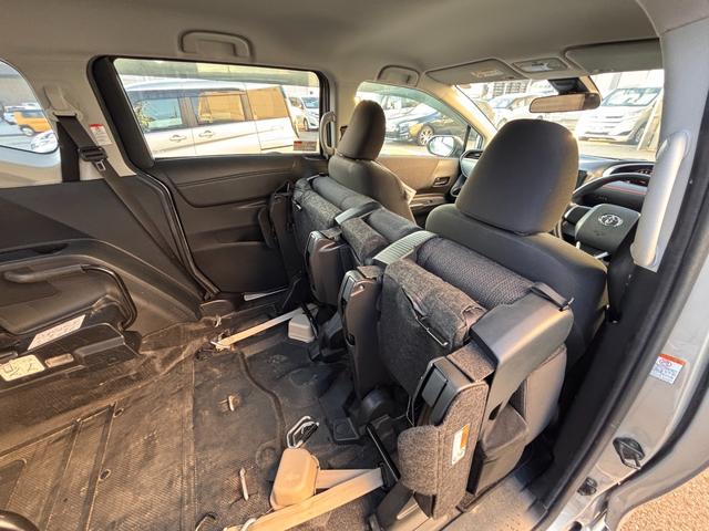 シエンタ Ｘ　タイプ１　スロープ　福祉車両　車いす１人　車いす電動固定装置　後退防止ベルト　ニールダウン（53枚目）