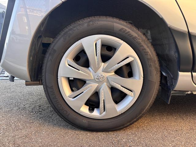 シエンタ Ｘ　タイプ１　スロープ　福祉車両　車いす１人　車いす電動固定装置　後退防止ベルト　ニールダウン（61枚目）