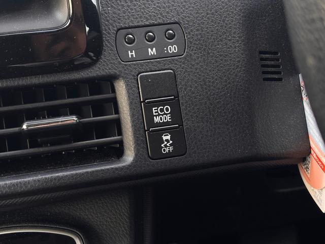 ヴォクシー Ｘ　スロープ　タイプ１　４ＷＤ　福祉車両　車いす２人　車いす電動固定装置　後退防止ベルト（36枚目）