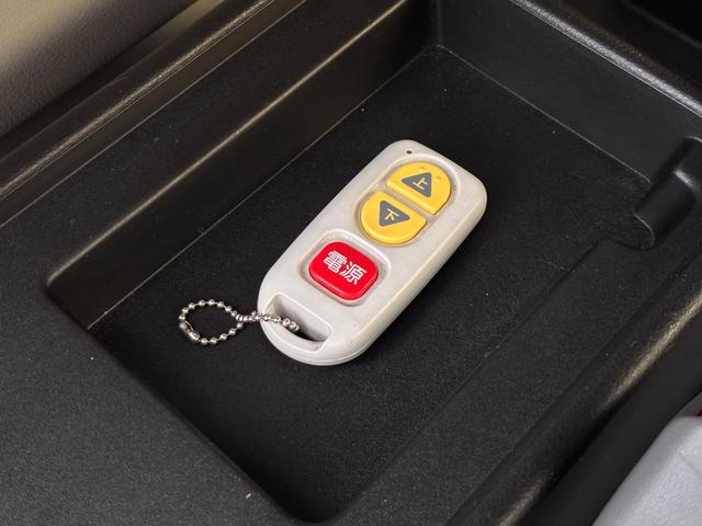 NV100クリッパーリオ チェアキャブ スロープ 福祉車両 車いす1人 電動ウインチ 車いす手動固定装置(21枚目)