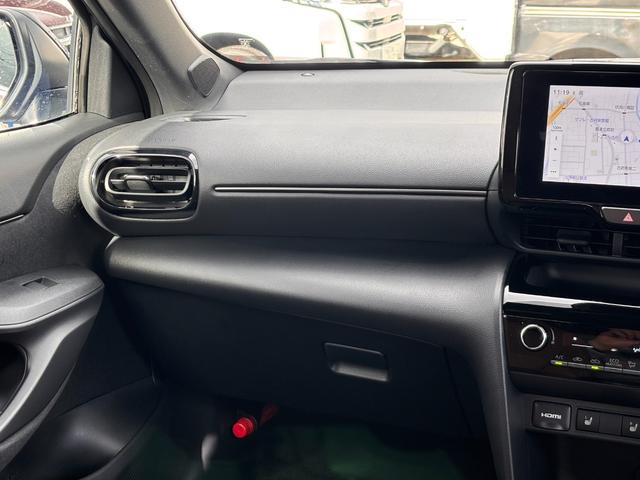 ヤリスクロス ハイブリッドZ アドベンチャー トヨタチームメイト 寒冷地仕様 8インチディスプレイオーディオ パノラマモニター ステアリングヒーター パワーシート ルーフレール LEDライト(15枚目)