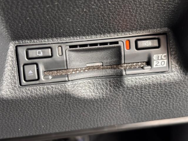 ヤリスクロス ハイブリッドZ アドベンチャー トヨタチームメイト 寒冷地仕様 8インチディスプレイオーディオ パノラマモニター ステアリングヒーター パワーシート ルーフレール LEDライト(28枚目)