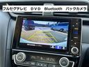 インサイト ＬＸ　リアスポイラー　ＬＥＤヘッドライト　ＬＥＤフォグ　シートヒーター　純正ナビ　バックカメラ　ＥＴＣ２．０　フルセグテレビ　ＤＶＤ　Ｂｌｕｅｔｏｏｔｈ（7枚目）