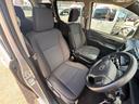 Ｘ　４ＷＤ　スロープ　タイプ１　福祉車両　車いす２人　ニールダウン　後退防止ベルト　車いす電動固定装置（47枚目）
