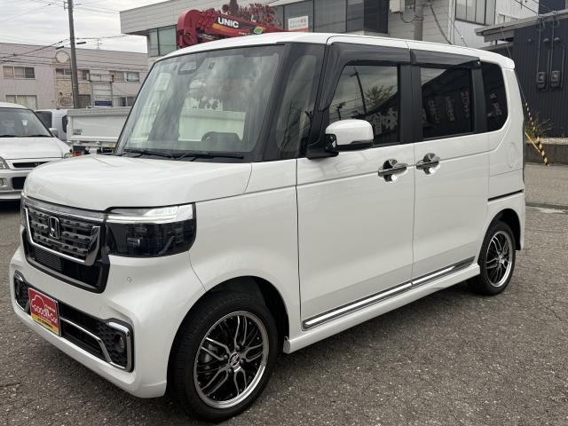 N-BOXカスタム ターボコーディネートスタイル ドラレコ エンジンスターター シートヒーター アップルカープレイ 両側パワースライドドア バックモニター レーダクルーズ オートライト オートホールド スペアキー 社外AW 衝突軽減ブレーキ ETC(7枚目)