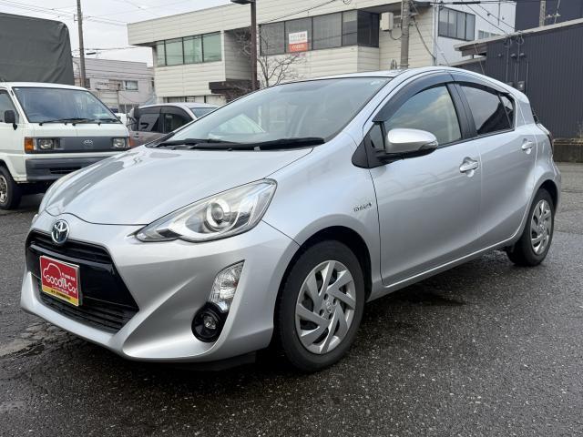 アクア Ｓ　ＥＴＣ　ドライブレコーダー　スマートキー　バックモニター　ナビ（Ｂｌｕｅｔｏｏｔｈオーディオ・フルセグテレビ・Ｂｌｕ－ｒａｙ）　オートライト　横滑り防止装置　ＡＢＳ　電動格納ミラー　盗難防止装置（7枚目）