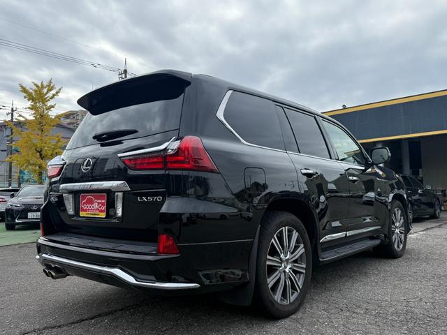 ＬＸ ＬＸ５７０　モデリスタエアロ　マークレビンソン　リアエンター　ＨＵＤ　全方位モニター　２１インチアルミ　クールボックス　サンルーフ　レーダクルーズ　シートヒーター・ベンチレーション　クリアランスソナー　本革黒（8枚目）