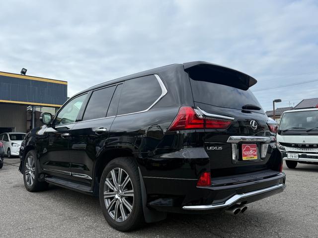 ＬＸ ＬＸ５７０　モデリスタエアロ　マークレビンソン　リアエンター　ＨＵＤ　全方位モニター　２１インチアルミ　クールボックス　サンルーフ　レーダクルーズ　シートヒーター・ベンチレーション　クリアランスソナー　本革黒（9枚目）
