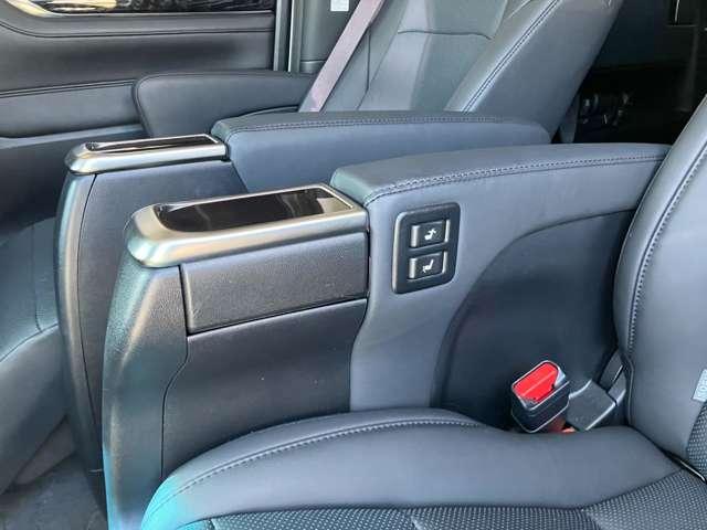 アルファード ２．５Ｓ　Ｃパッケージ　純正メモリーナビ　フルセグＴＶ　Ｂｌｕｅｔｏｏｔｈオーディオ　サンルーフ　後席モニター　デジタルインナーミラー　両側パワースライドドア　スマートキー　プッシュスタート（41枚目）