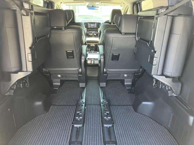 アルファード ２．５Ｓ　Ｃパッケージ　純正メモリーナビ　フルセグＴＶ　Ｂｌｕｅｔｏｏｔｈオーディオ　サンルーフ　後席モニター　デジタルインナーミラー　両側パワースライドドア　スマートキー　プッシュスタート（44枚目）